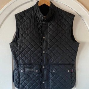 Lightweight quilted vest